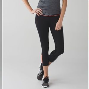 Like New LuluLemon Pace Rival Crop - reflective